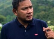 ‘Cembokur’ Bertopeng Politis di Isu Investasi Gibran dan Kaesang