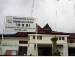 Kaban BKD Klaim Penyetaraan Jabatan PNS Di Nisel 42 Orang Meninggal.