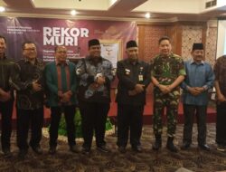 SMSI Pusat Berikan Penghargaan Sahabat Pers Indonesia Kepada Pejabat Pemerintah Saat Acara Kenduri Di Hotel Jayakarta