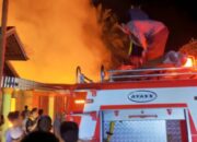 Si Jago Merah Lahap Rumah Warga Muara Jangga