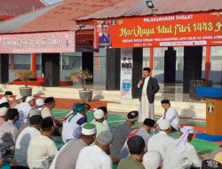 Kakanwil Kemenkumham Aceh dan Kadiv Pas ikuti shalat ied bersama WBP Lapas Banda Aceh.