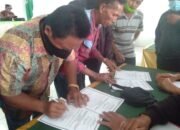 Serah terima bangunan pipanisasi dari PT. Tpl ke masyarakat.