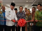 WALI KOTA TANJUNG PINANG  RESMIKAN KANTOR PENJUALAN GARUDA DI CK